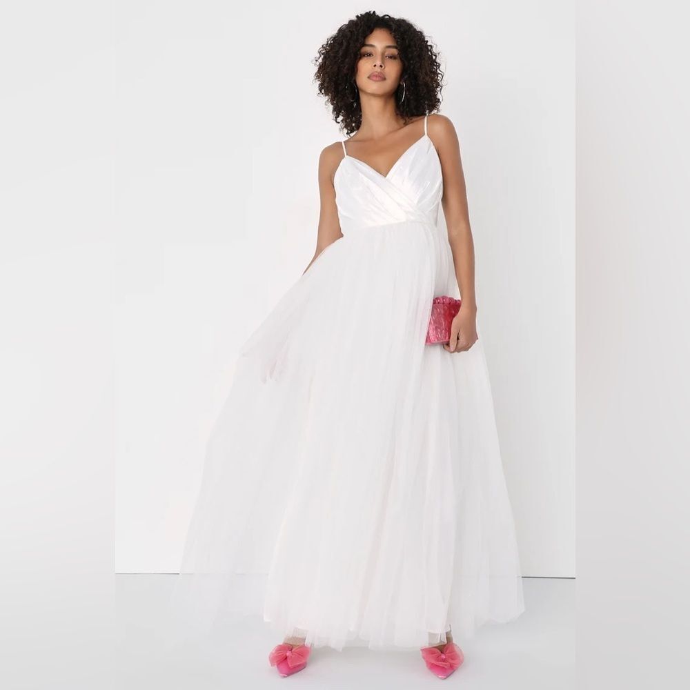 Lulus Spellbinding Beauty White Glitter Sleeveless Tulle Gown